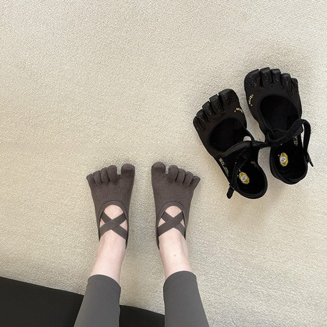 Women's Criss-Cross Strappy Fi - Pilates Yoga Studio review and price